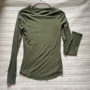 Green long sleeve shirt